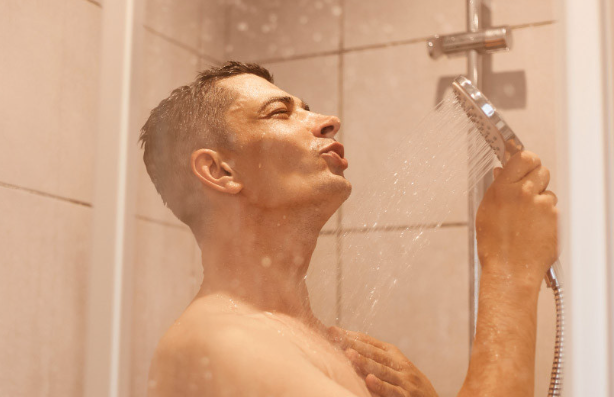 Perbedaan Shower Panas dan Dingin untuk Kesehatan