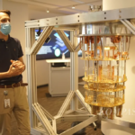 Komputer Kuantum Portabel Pertama Revolusi Teknologi