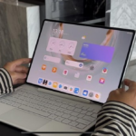 Layar Tandem OLED Inovasi Tablet Laptop