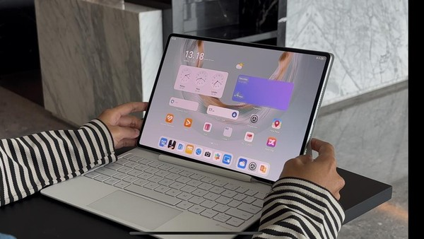 Layar Tandem OLED Inovasi Tablet Laptop